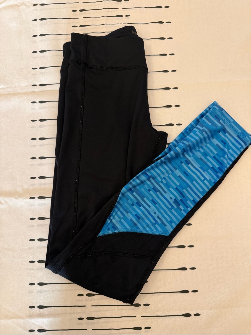 Girl’s Navy Athletic Leggings